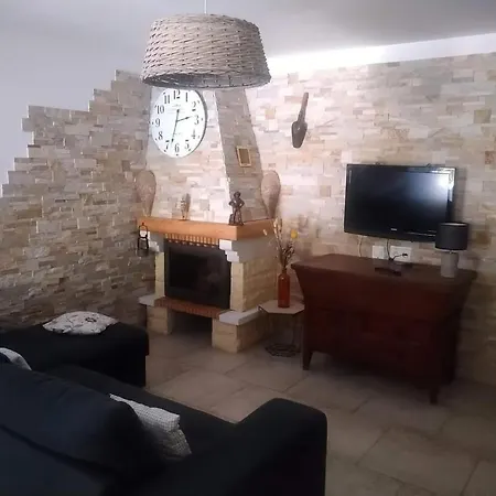 Bergerie En Pierres Avec Jacuzzi En Corse 6 Personnes, 3