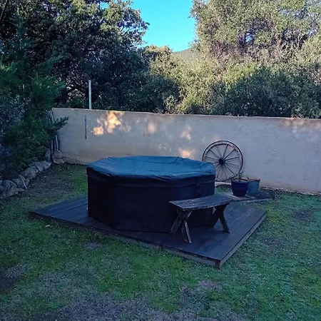 Bergerie En Pierres Avec Jacuzzi En Corse 6 Personnes, 3 *