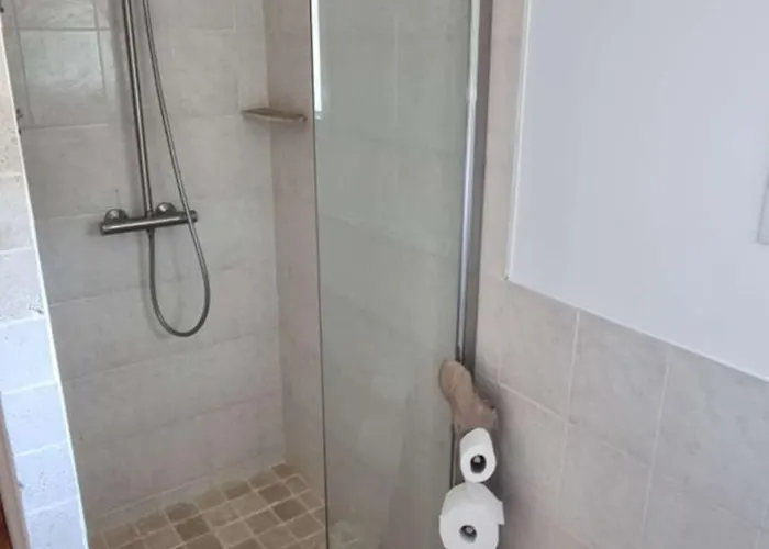 Bergerie En Pierres Avec Jacuzzi En Corse 6 Personnes, 3 Hébergement de vacances